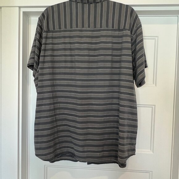 Columbia Men Size XXL Shoals Point Short Sleeve Shirt Snap Button Up Shirt - Picture 8 of 8